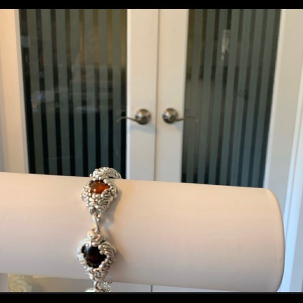 Bracelets - Picture 2 of 14